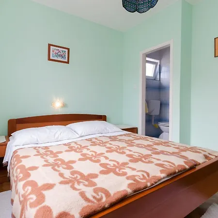Mihaela Guest house 3*