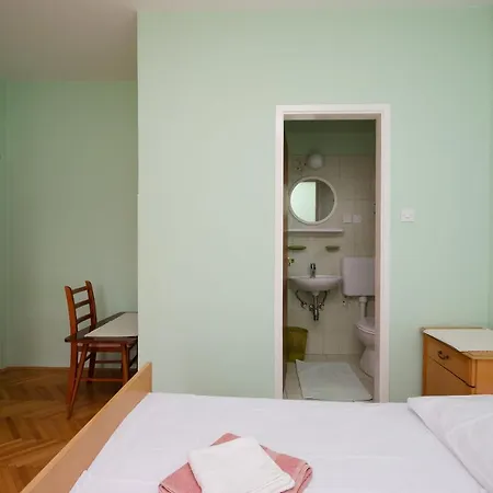 Mihaela Guest house
